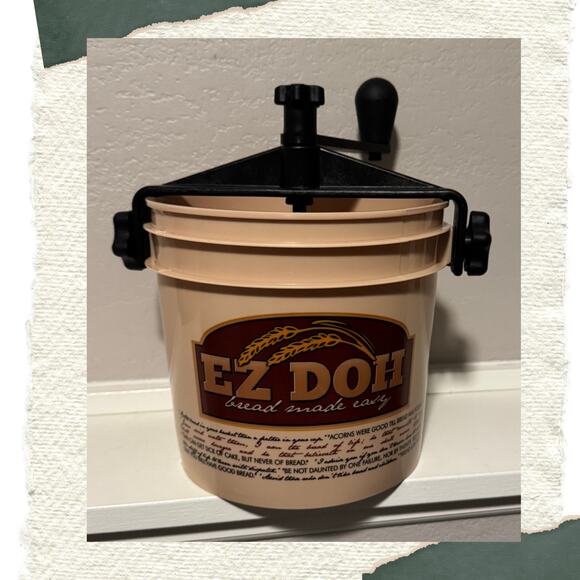 E-Z Doh Hand Crank Bread Dough Mixer – Classic Beige Bread Maker with Recipe - Picture 4 of 8